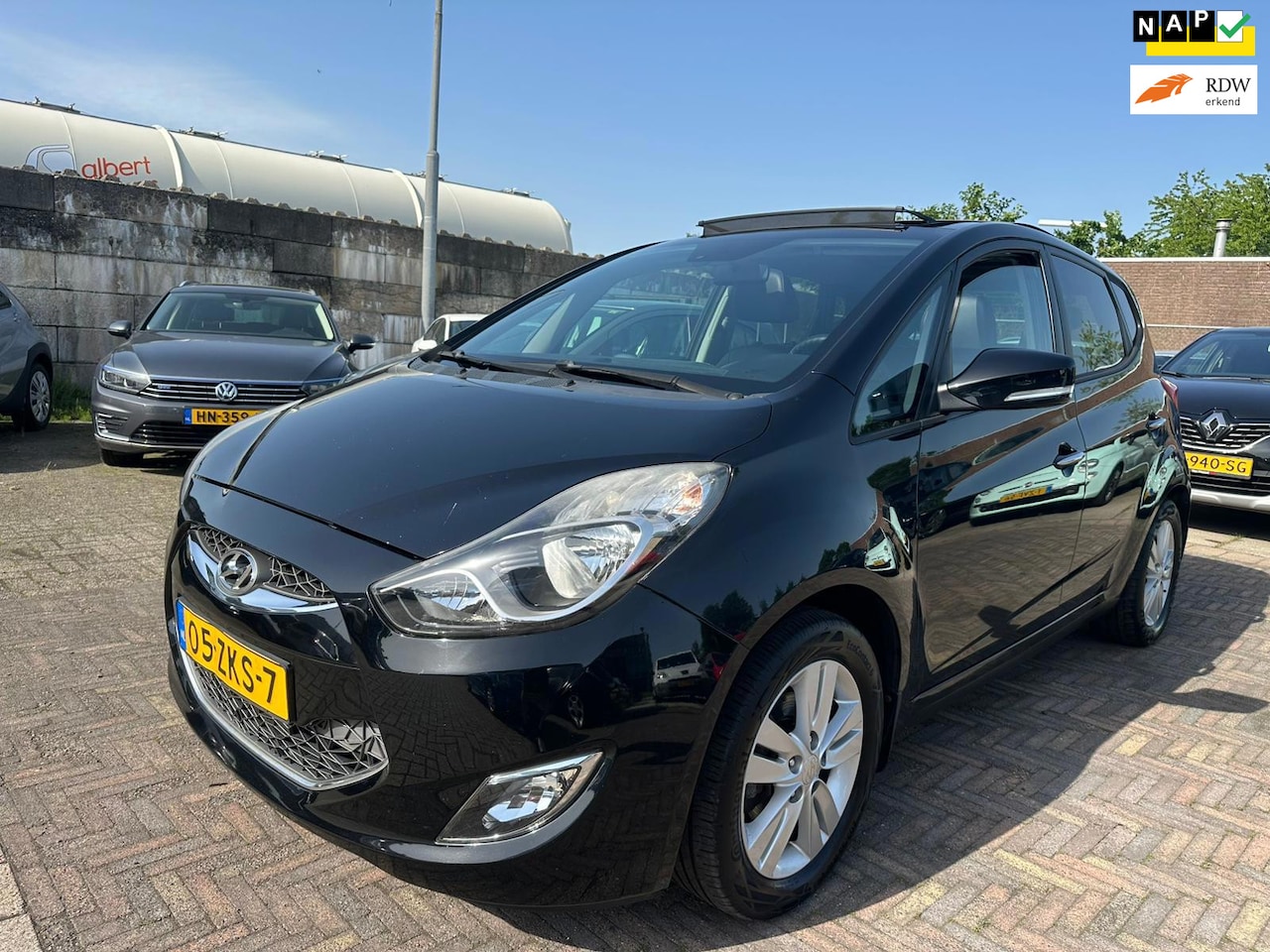 Hyundai ix20 - 1.6i i-Catcher AUTOMAAT/ PANO/ LEDER/ LM VELGEN! - AutoWereld.nl