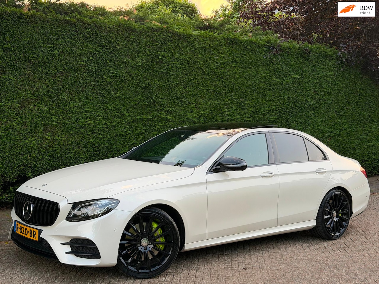 Mercedes-Benz E-klasse - 400 RIJDGOED/SOFTCLO/PANO/BURME/MEMOR - AutoWereld.nl