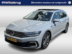 Volkswagen Passat Variant - 1.4 TSI PHEV GTE Business / AUTOMAAT/ PANO/ TREKHAAK/ ACC/ ERGO COMFORT/ PARK.SENSOR.V+A/