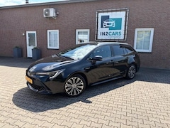 Toyota Corolla Touring Sports - 2.0 Hybrid Style *All-weather banden
