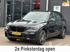 BMW X5 - XDrive40i High Executive/PANO/CAMERA/M-PAKKET/NL-AUTO NAP