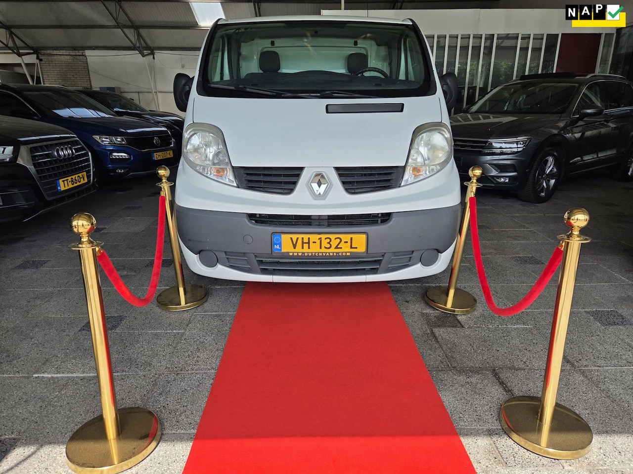 Renault Trafic - 2.0 dCi T29 L2H1 Eco Black Edition 2.0 dCi T29 L2H1 Eco Black Edition - AutoWereld.nl