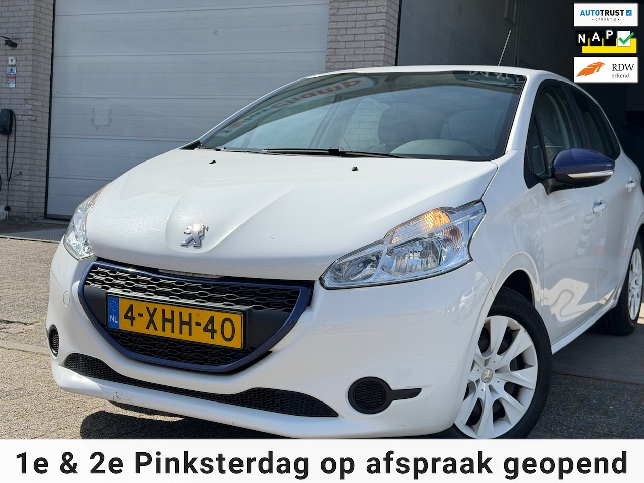 Peugeot 208 - 1.0 VTi LIKE/ luxe uitvoering/ 5drs/ nap/ 1jaar apk/ airco/ EL-ramen/ zeer nette auto. - AutoWereld.nl