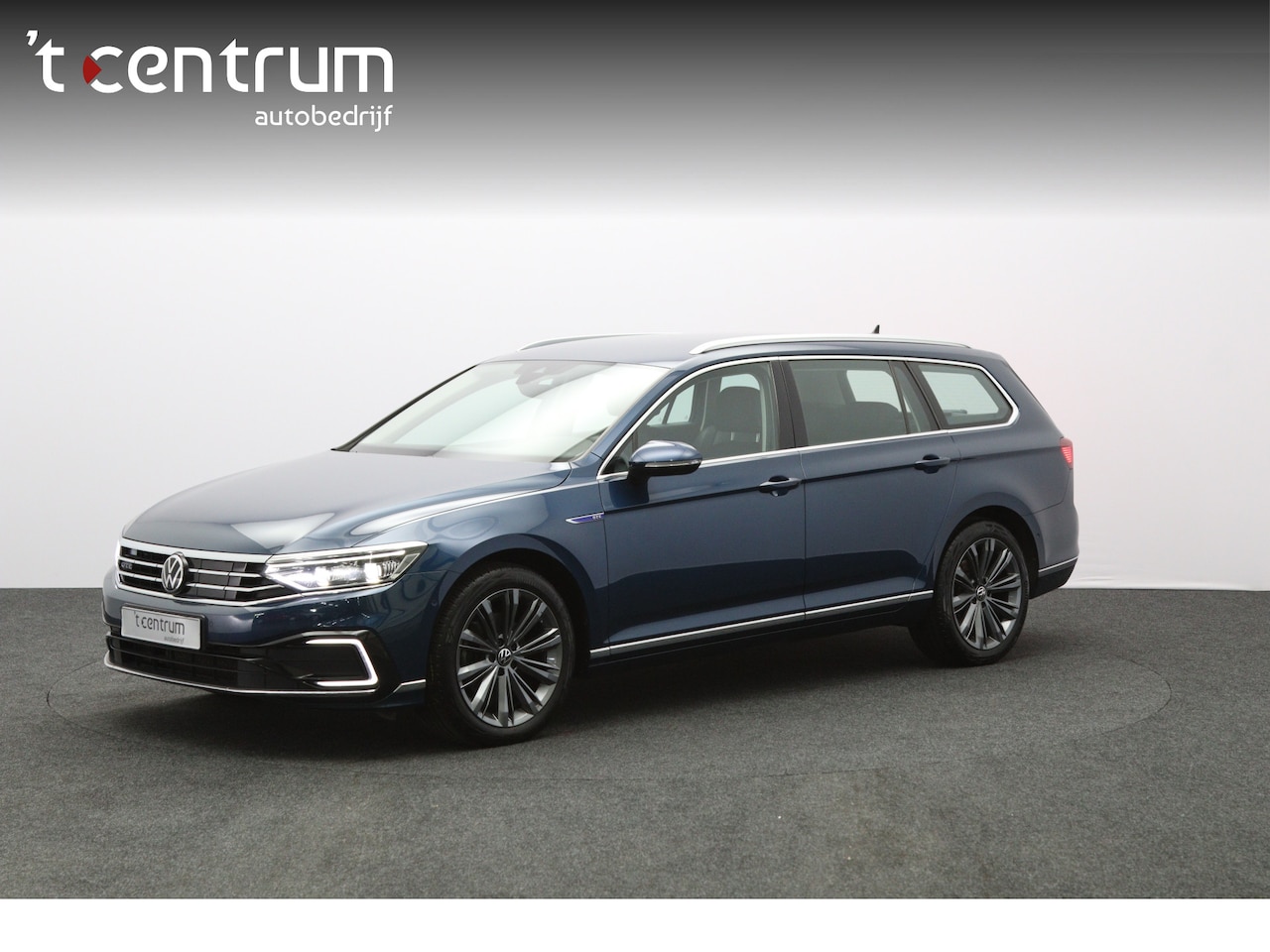 Volkswagen Passat Variant - 1.4 TSI PHEV GTE 218 PK BNS, Trekhaak, Groot-Navigatie, Leder-Alcantara, 360 Camera - AutoWereld.nl