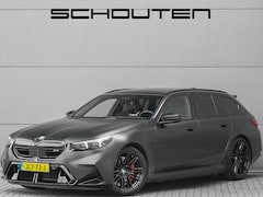 BMW 5-serie Touring - M5 CoPilot Iconic Glow B&W Frozen Black Trekhaak