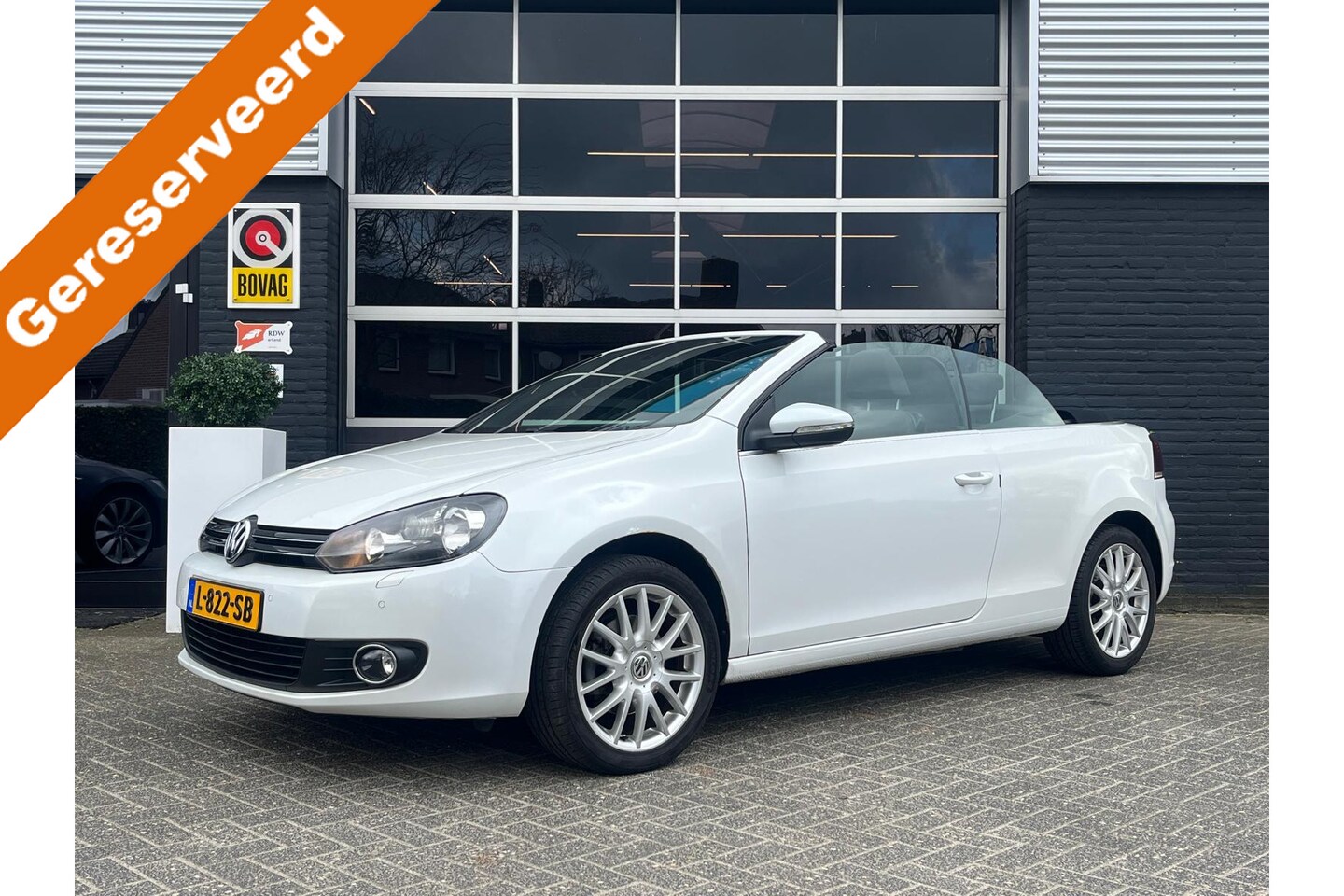 Volkswagen Golf Cabriolet - 1.2 TSI BlueMotion 1.2 TSI BlueMotion, Airco, Bluetooth, Camera, Stoelverwarming, PDC - AutoWereld.nl