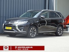 Mitsubishi Outlander - 2.0 PHEV instyle+ Schuif-/Kanteldak | Stoel-/Stuurverwarming | Trekhaak | Camera