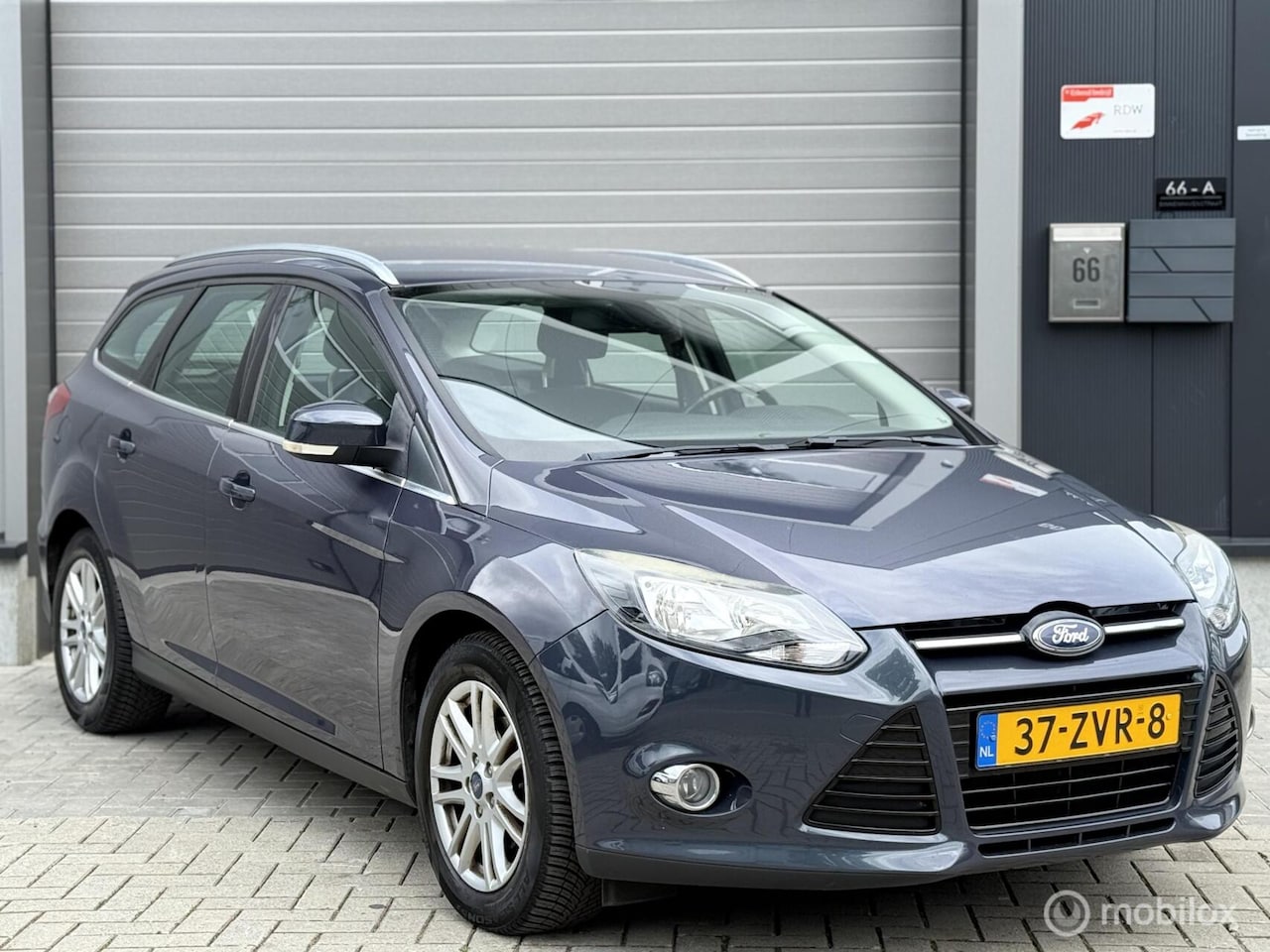 Ford Focus Wagon - 1.0 EcoBoost Titanium 1.0 EcoBoost Titanium - AutoWereld.nl