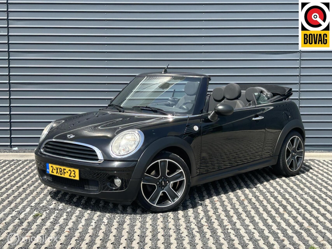 MINI Cabrio - 1.6 One Pepper | Sensoren | Airco - AutoWereld.nl