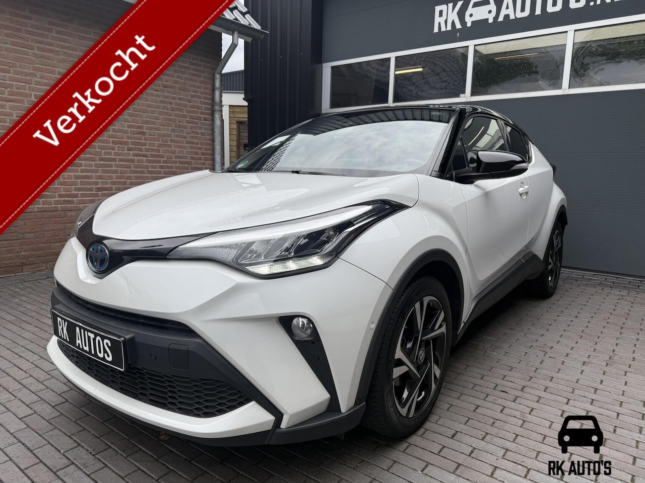 Toyota C-HR - 2.0 Hybrid Business Plus Bi-Tone / Facelift /Vol - AutoWereld.nl