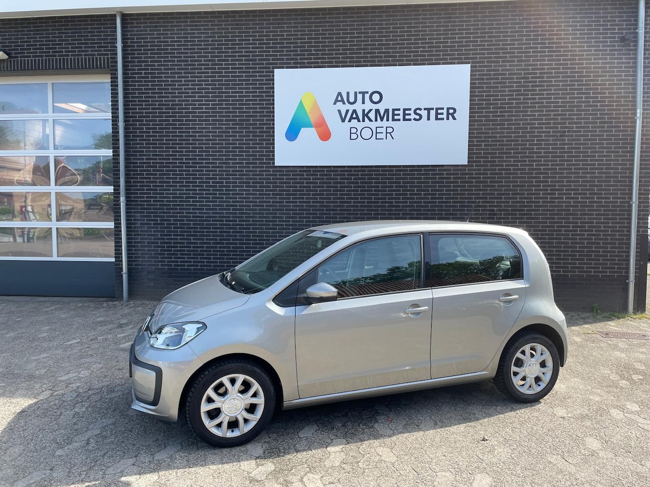Volkswagen Up! - 1.0 60PK 5D BMT move up! - AutoWereld.nl
