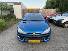 Peugeot 206 CC - 2.0-16V