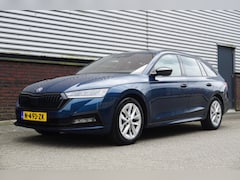 Skoda Octavia Combi - 1.0 e-TSI Sport Business/Trekhaak/Digitaal Dashb./ Stuur en stoelverwarming