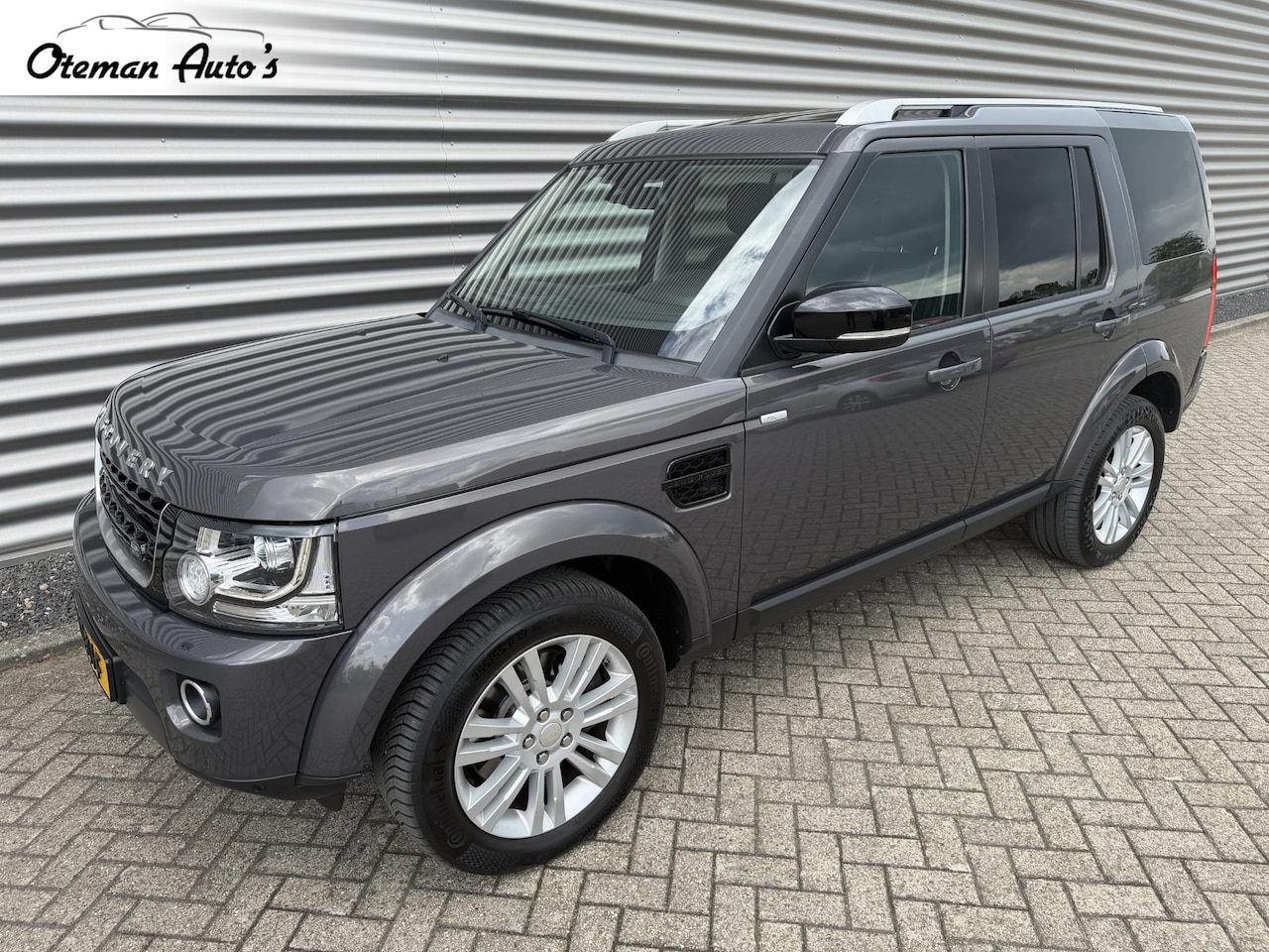 Land Rover Discovery - 3.0 SDV6 HSE Landmark Nieuwe Motor Grijs kenteken - AutoWereld.nl