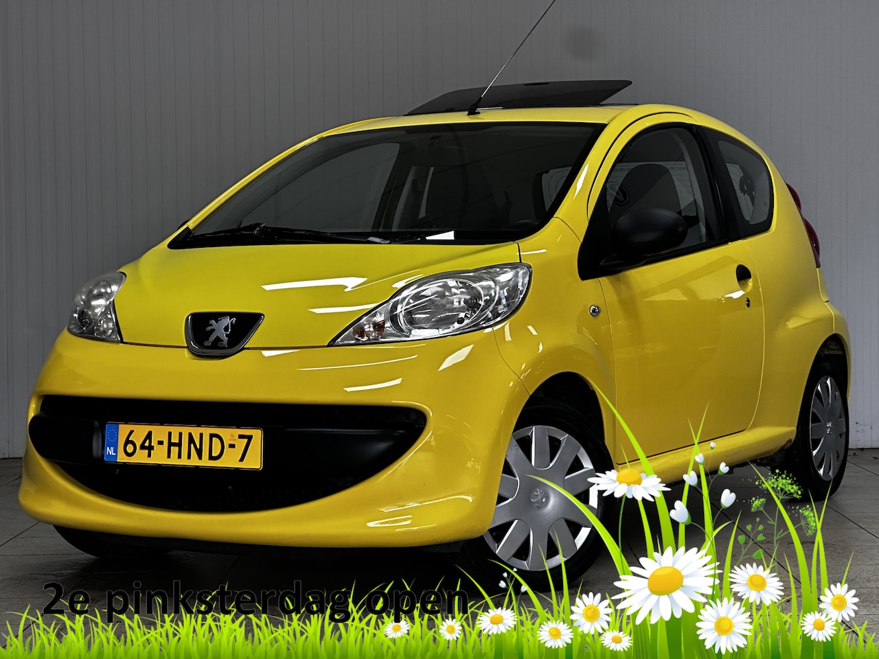 Peugeot 107 - 1.0-12V XR/ Schuif-Kantel Dak/ Stuurberk/ Radio-CD+AUX/ Airbags/ Deelbare Achterbank/ Bump - AutoWereld.nl