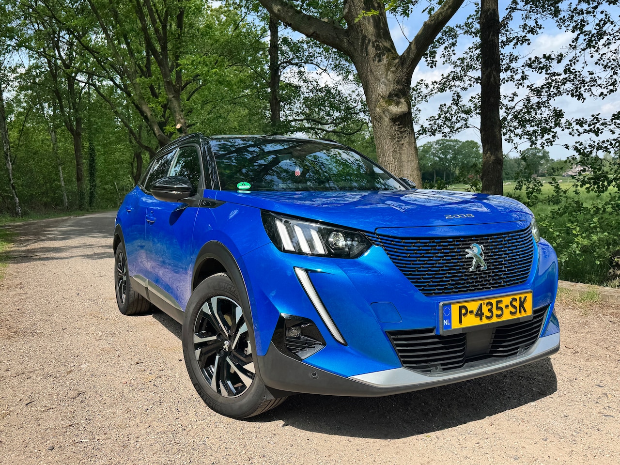 Peugeot e-2008 - EV 50kWh GT 3 fase laden, 92% SOH - AutoWereld.nl