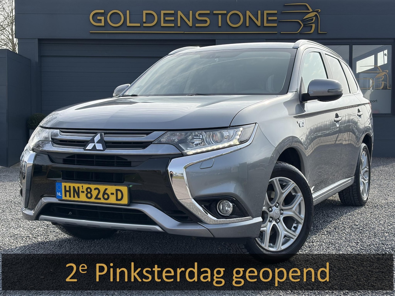 Mitsubishi Outlander - 2.0 PHEV Business Edition 2e Eigenaar,Navi,Camera,Trekhaak,Keyless,Halfleder-Alcantara,N.A - AutoWereld.nl