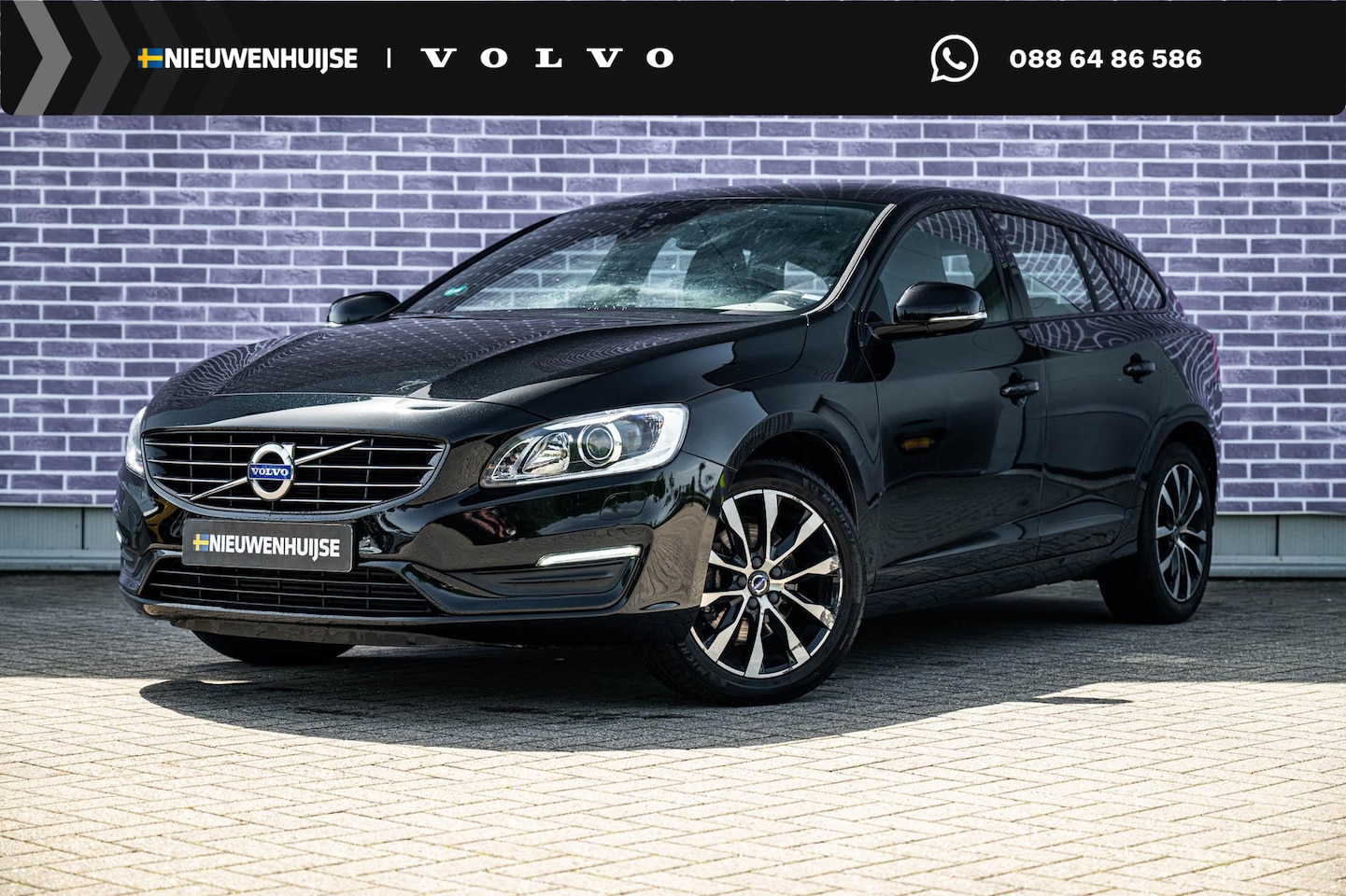 Volvo V60 - 1.5 T2 Polar+ Dynamic | Trekhaak | Leer | Stoelverwarming | Actieve Bochtverlichting | PDC - AutoWereld.nl