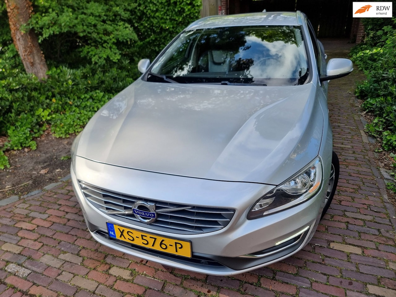 Volvo V60 - 1.6 D2 Ocean Race Navi/Zwart Leder - AutoWereld.nl