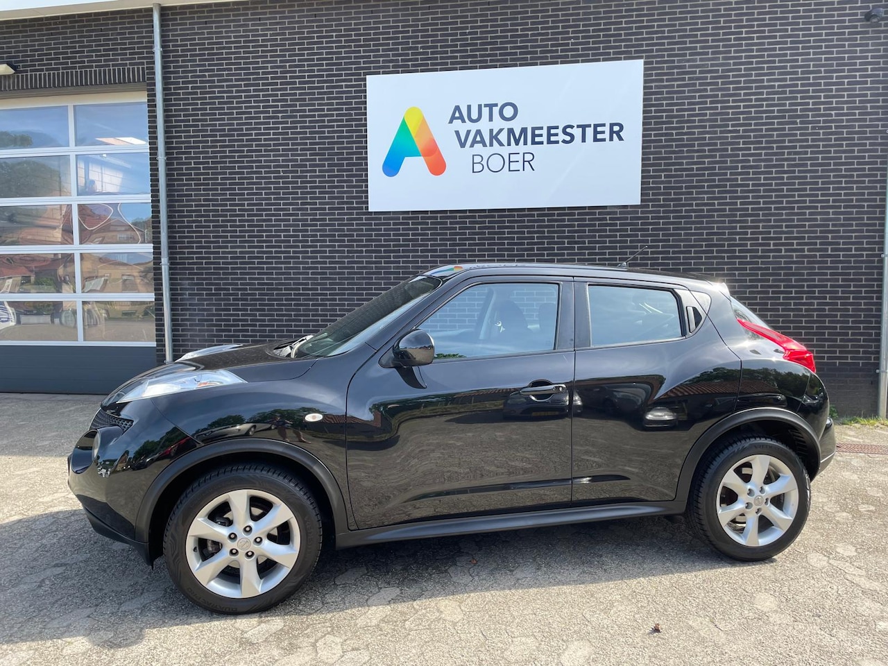 Nissan Juke - 1.6I 86KW ACENTA / TREKHAAK - AutoWereld.nl