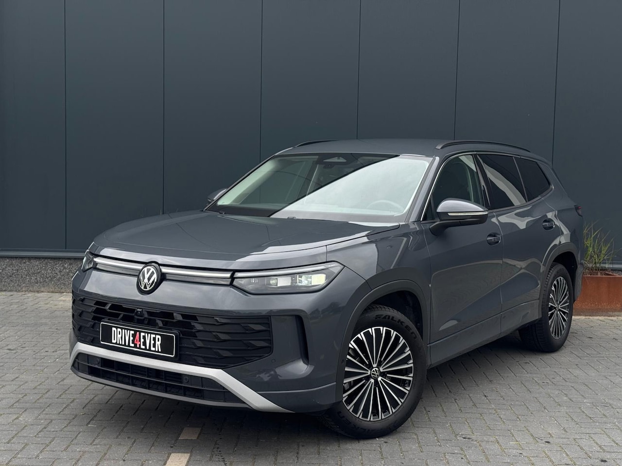 Volkswagen Tayron - 1.5 eTSI Life | 7p | Trekhaak | 360 | IQ - AutoWereld.nl