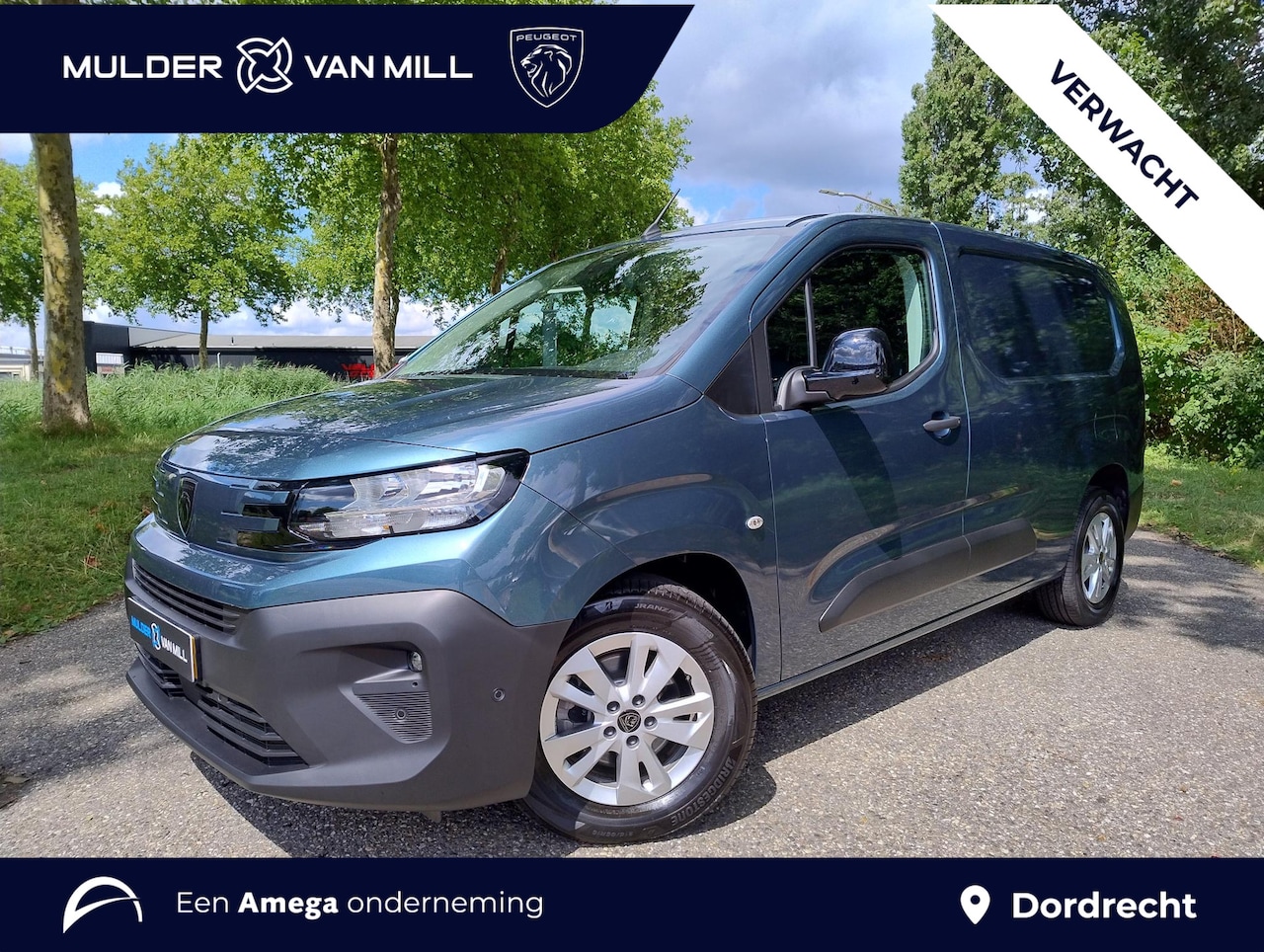 Peugeot e-Partner - L2 50 kWh 136pk | 8 jaar garantie | 0% financial lease | 3-zits | Houten afwerking laadrui - AutoWereld.nl