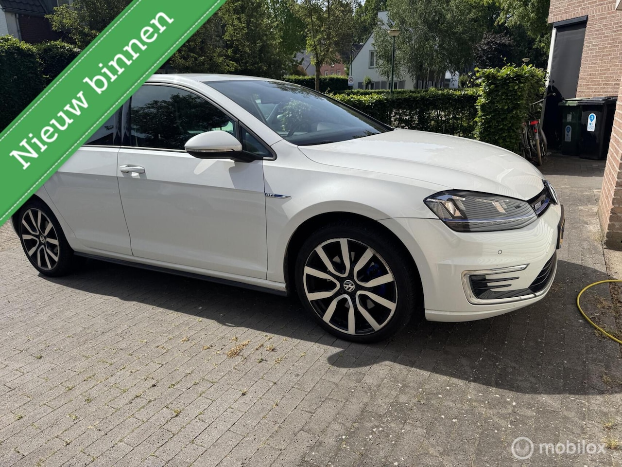 Volkswagen Golf - 1.4 TSI GTE 1.4 TSI GTE - AutoWereld.nl