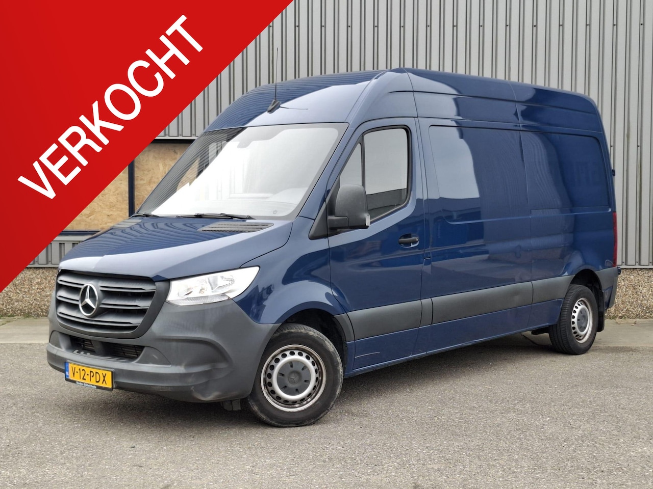 Mercedes-Benz Sprinter - 311 2.2 CDI L2H2 AIRCO / CAMERA / 3 ZITS / DEALER ONDERHOUDEN / NAVI - AutoWereld.nl
