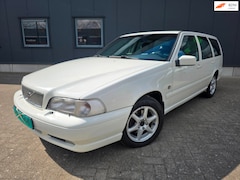Volvo V70 - 2.5 AUTOMAAT, netto € 4.950 ex BTW, Leder, bijtelvriendelijk