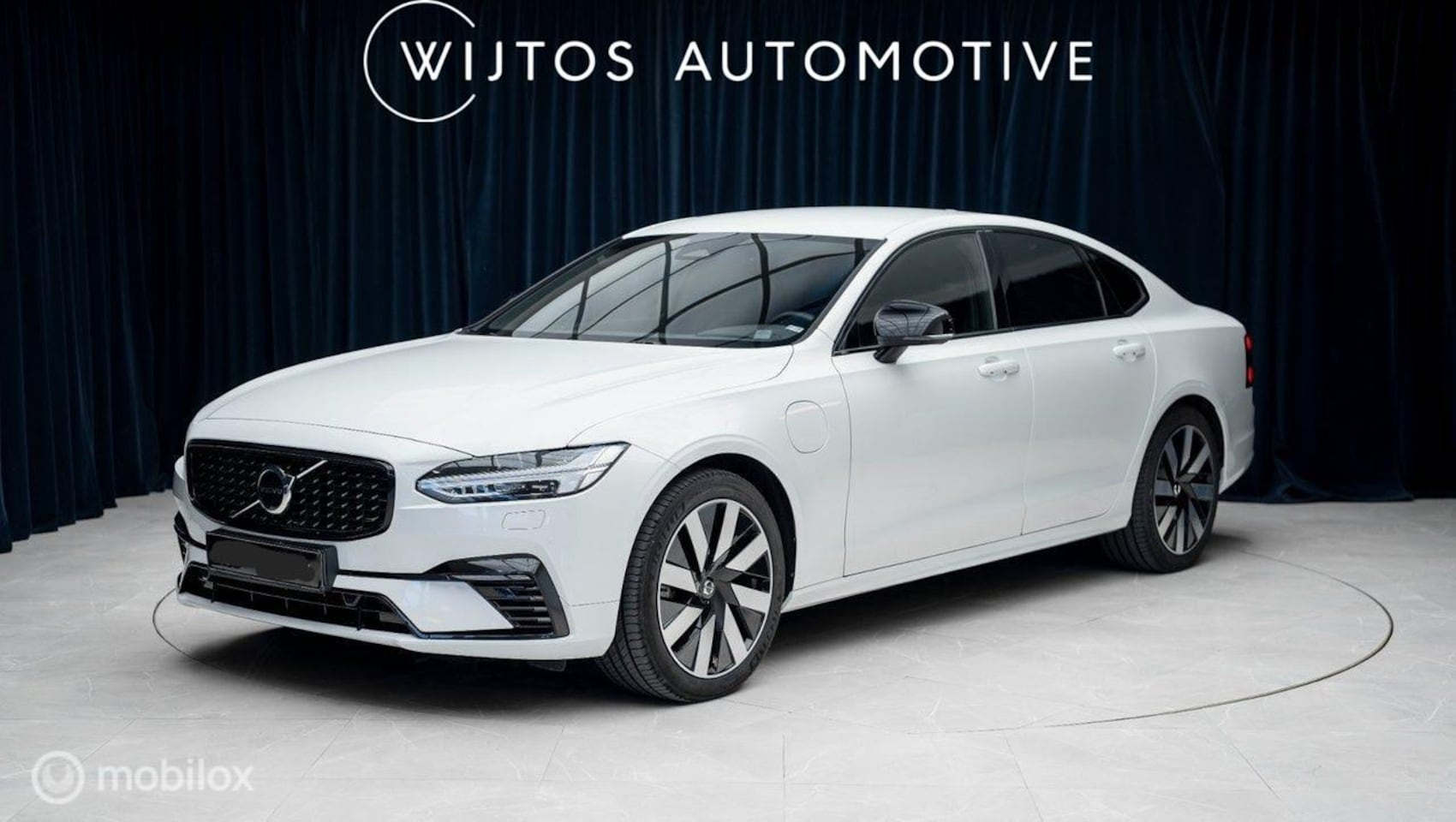 Volvo S90 - 2.0 T8 AWD Plus Dark 2.0 T8 AWD Plus Dark - AutoWereld.nl