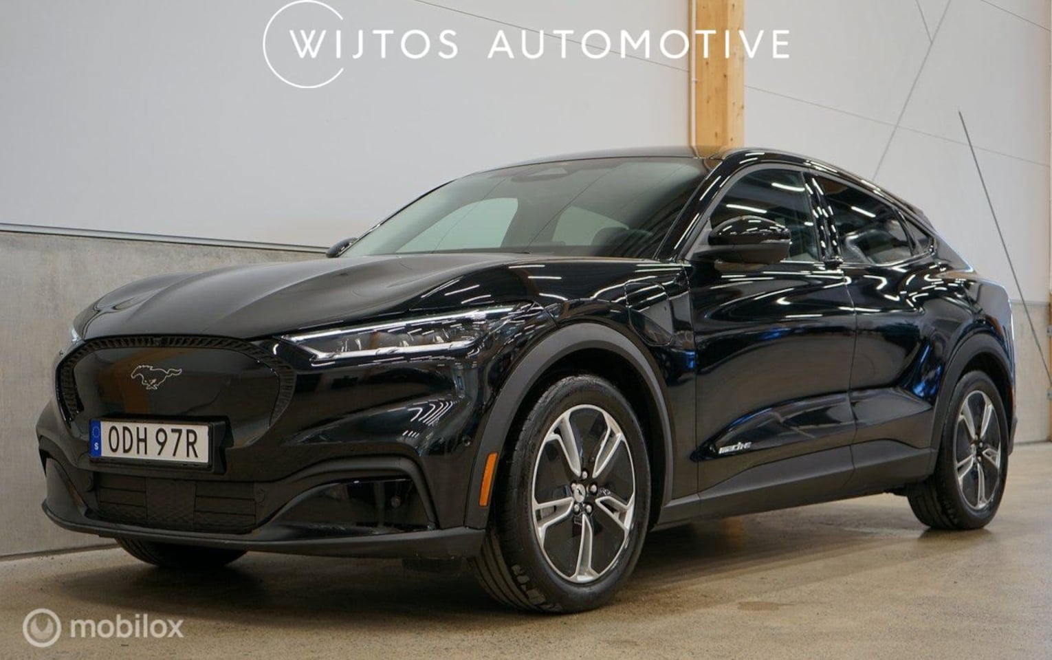 Ford Mustang Mach-E - Standard RWD 75 kWh B&O, 360, leer - AutoWereld.nl