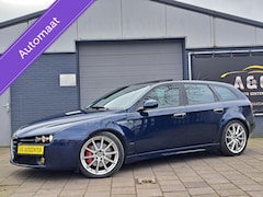 Alfa Romeo 159 Sportwagon - 3.2 JTS 4x4/Dak/Leer/19''/260PK