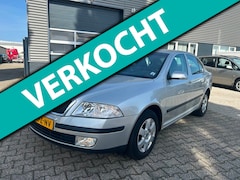 Skoda Octavia - 1.6 Elegance Airco Trekhaak CC PDC
