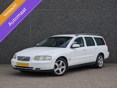 Volvo V70 - 2.5T Summum/1e Eig/Cruise/209PK/Leer/Trekhaak/16''