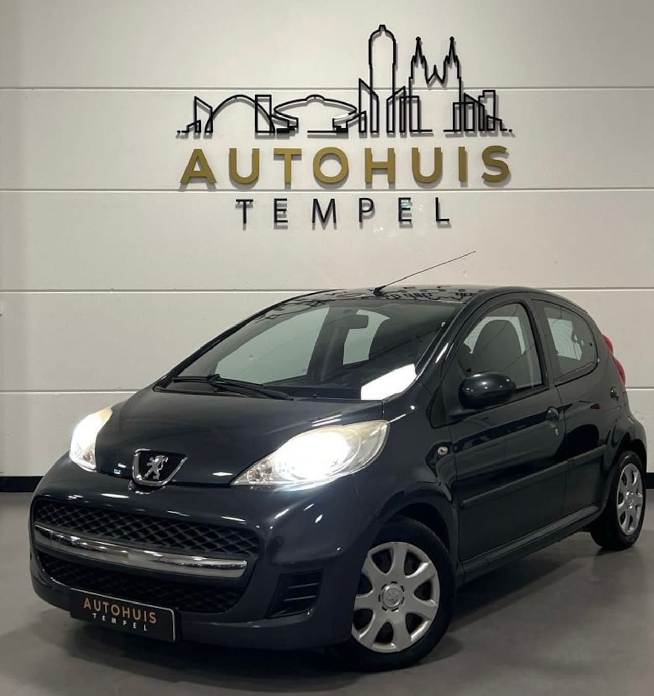 Peugeot 107 - 1.0-12V XS Nap Automaat Airco 5Deurs Isofix Centrale Deurvergrendeling - AutoWereld.nl