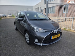 Toyota Yaris - 1.5 Hybrid Lease Limited|AUTOMAAT|CAMERA|CRUISE||CARPLAY|