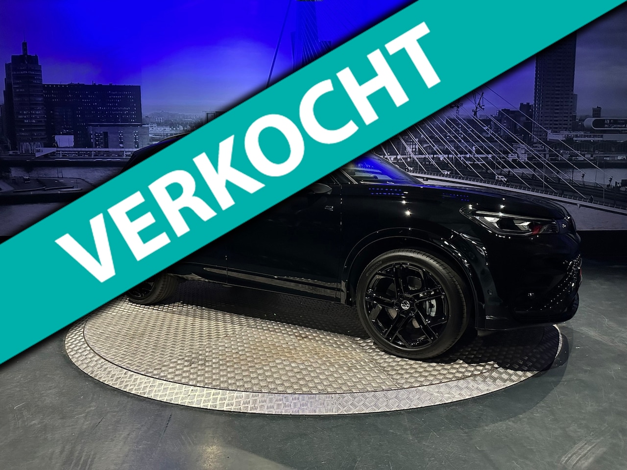 Volkswagen Tiguan - 1.5 eHybrid R-Line Edition *2026!*Leder*Memory*BlackStyle*Trekhaak* - AutoWereld.nl