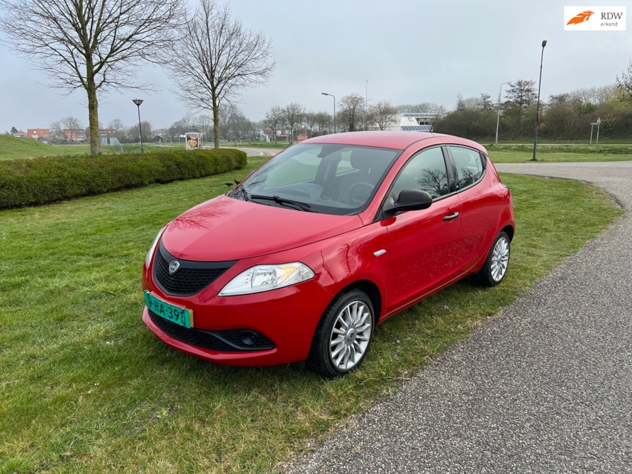 Lancia Y(psilon) - YPSILON 1.2 Platinum - AutoWereld.nl