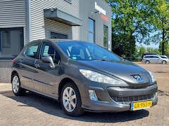 Peugeot 308 - 1.6 THP Signature 5 deurs hatchback