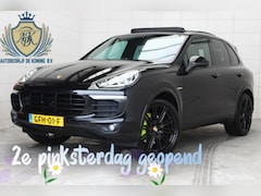 Porsche Cayenne - 3.0 S E-Hybrid Platinum Pano, ACC, Luchtvering