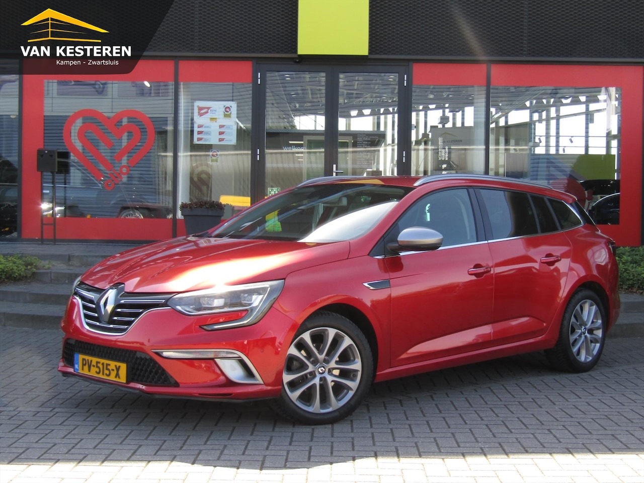 Renault Mégane Estate - 1.2 Energy TCe 130pk GT-Line / Bose / Trekhaak / Navigatie / Camera - AutoWereld.nl
