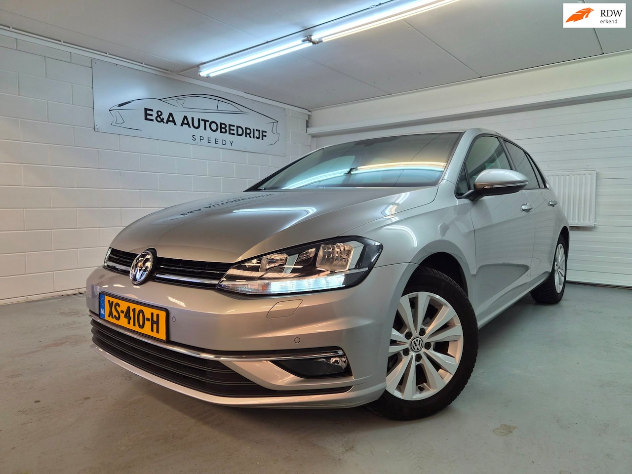 Volkswagen Golf - 1.0 TSI Comfortline Automaat /DEALER ONDERHOUDEN - AutoWereld.nl