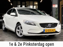 Volvo V40 - 1.6 T2 R-Design|Stoelvw|Xenon|PDC|Cruise|Clima|APK
