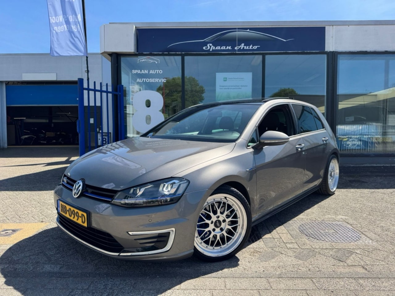 Volkswagen Golf - 1.4 TSI GTE | PANODAK | DSG | 300PK | - AutoWereld.nl