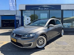 Volkswagen Golf - 1.4 TSI GTE | PANODAK | CARPLAY | CAMERA | 300PK |