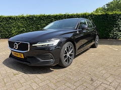 Volvo V60 - 2.0 B3 Momentum Advantage