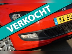 Volkswagen Polo - 1.0 BlueMotion Edition| Flash Red | Navi/Cruise/Bluetooth/AC