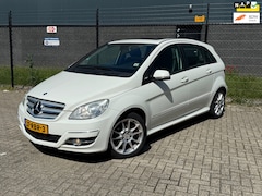 Mercedes-Benz B-klasse - 160 Business Class |Panoramadak| |CruiseControl| |Airco| |Trekhaak|