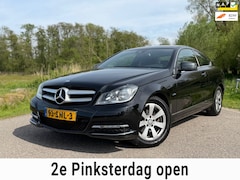Mercedes-Benz C-klasse Coupé - 180 / Automaat / NL Auto / NAP / Climate Control / Navigatie /
