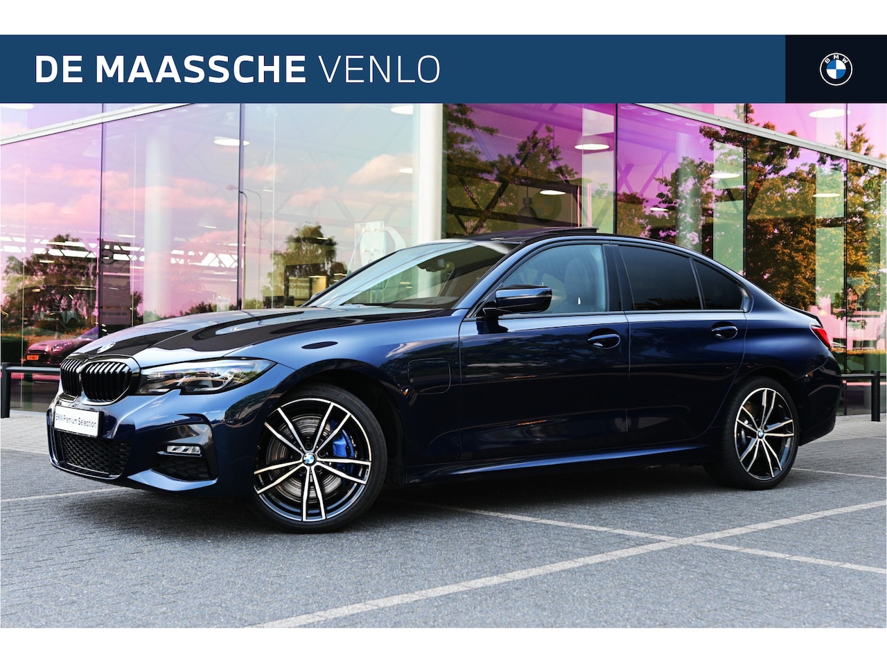 BMW 3-serie - 320e High Executive M Sport Automaat / Schuif-kanteldak / Sportstoelen / Achteruitrijcamer - AutoWereld.nl